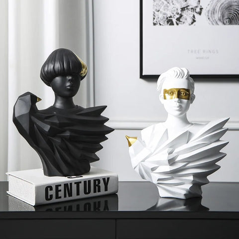 Frauenstatue<br> Zeitgenössisch 31 bis 41 cm
