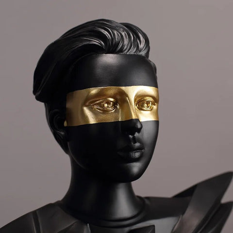 Frauenstatue<br> Zeitgenössisch 31 bis 41 cm