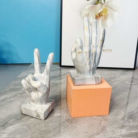 Zeitgenössische Skulptur<br> Fingerstatue