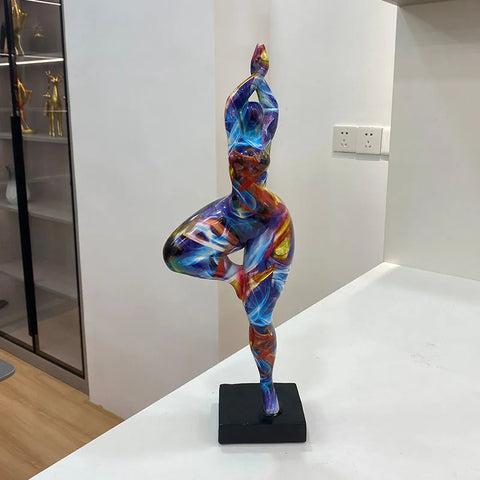 Frauenstatue<br> Große „Kunst“ 46 cm