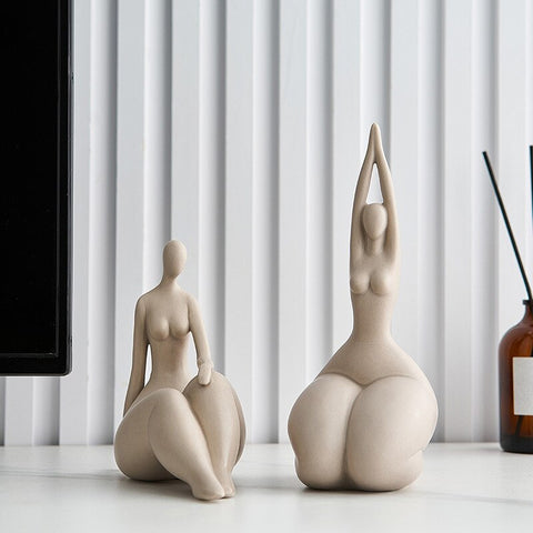 Runde Frauenstatuette