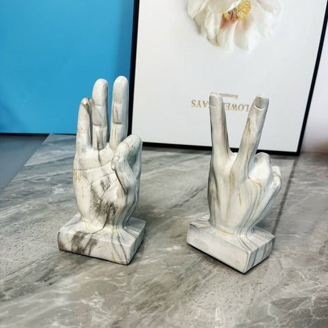 Zeitgenössische Skulptur<br> Fingerstatue