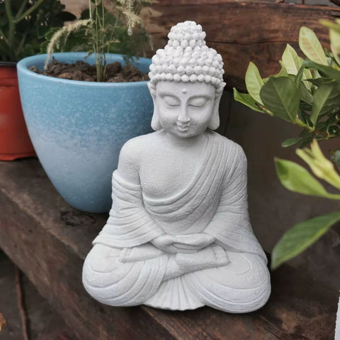 Graue Buddha-Statue für den Außenbereich 23 cm