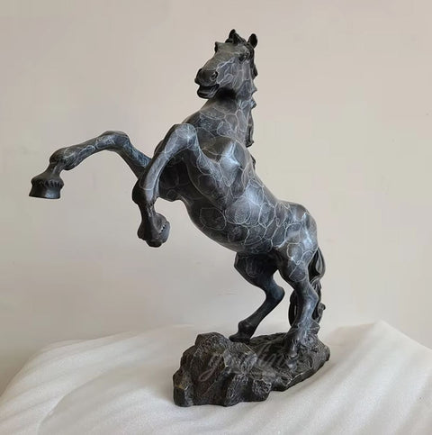 Statue aufgerichtetes Pferd aus Bronze 41 cm