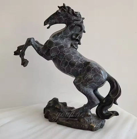 Statue aufgerichtetes Pferd aus Bronze 41 cm