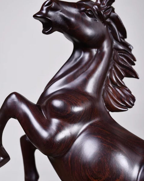 Pferdestatue aus massivem Holz, 20 cm
