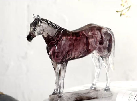 Statue Pferd aus transparentem Harz 23 cm