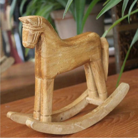 Statue Schaukelpferd aus Holz 19 cm