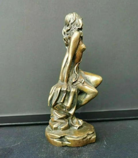 Nackte Frau aus Metall, 15 cm