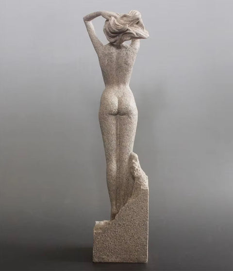 Nackte Frauenstatue aus Sandstein 32 cm
