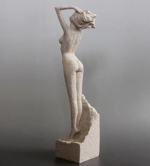 Nackte Frauenstatue aus Sandstein 32 cm