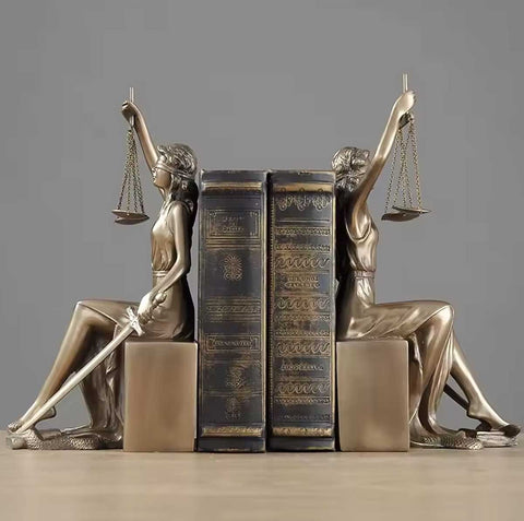 Buchstützen in Form der Justitia-Statue aus Bronze – 2er-Set – 26 cm