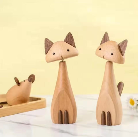 Holzstatue Katze nordischer Stil 16 cm