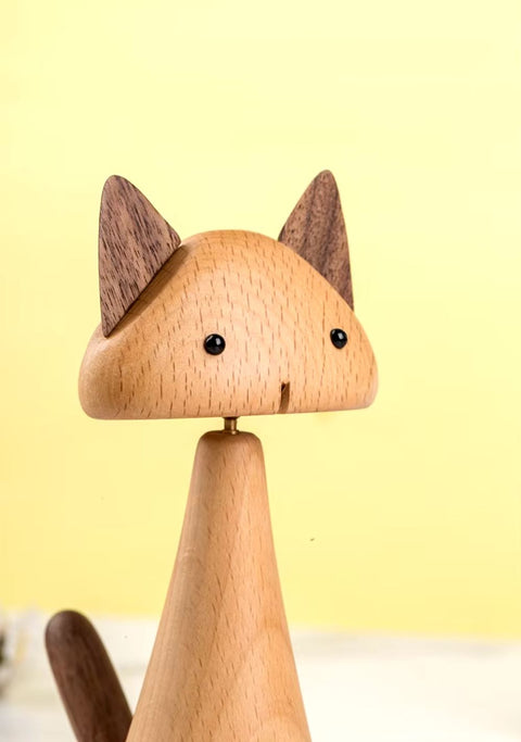 Holzstatue Katze nordischer Stil 16 cm