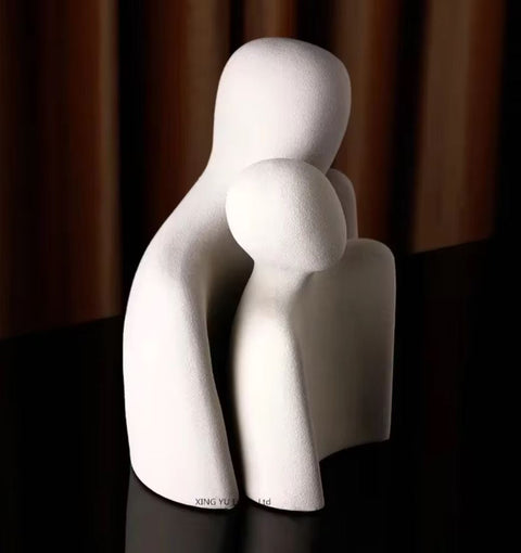 Abstrakte Paarstatue aus Keramik, 25 cm