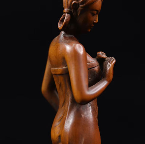 Frauenstatue aus Holz 20 cm