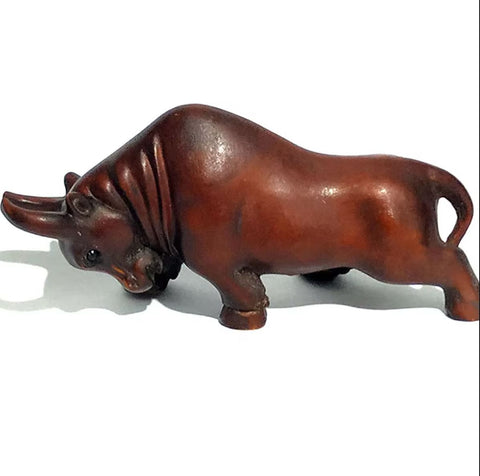 Stierstatuette aus Holz 5 cm