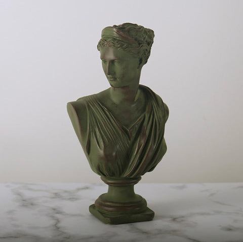 Statue der Jägerin Diana