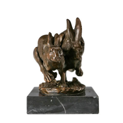 Bronzene Hasenskulptur