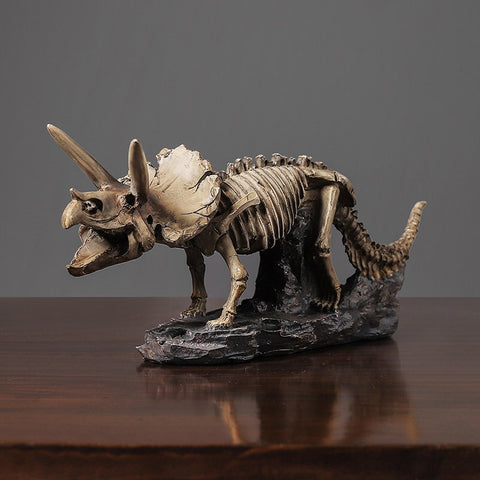 Moderne Skulptur<br> Triceratops-Dinosaurier-Skelettstatue