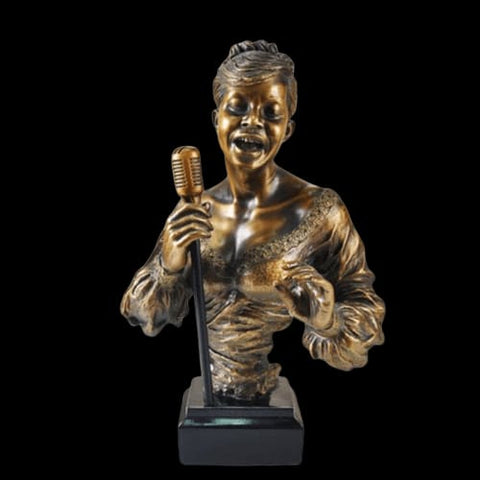 Frauenstatue<br> Jazzsänger