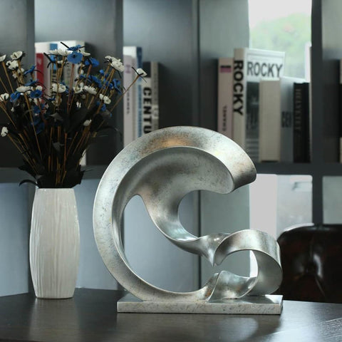 Abstrakte Skulptur<br> Designschrift 29 cm