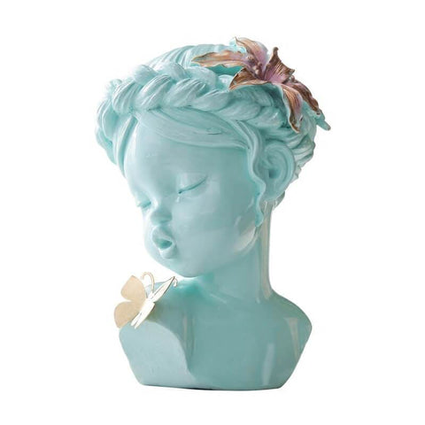 Frauenstatue<br> Moderner Engel und Schmetterling