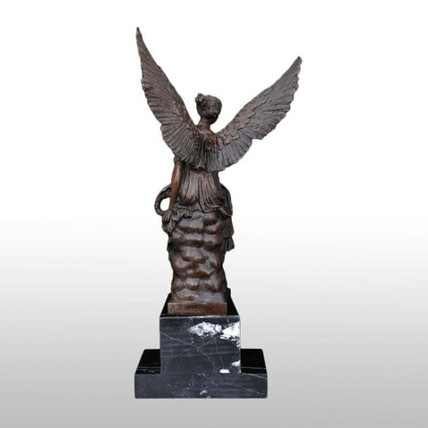 Athena-Bronzestatue