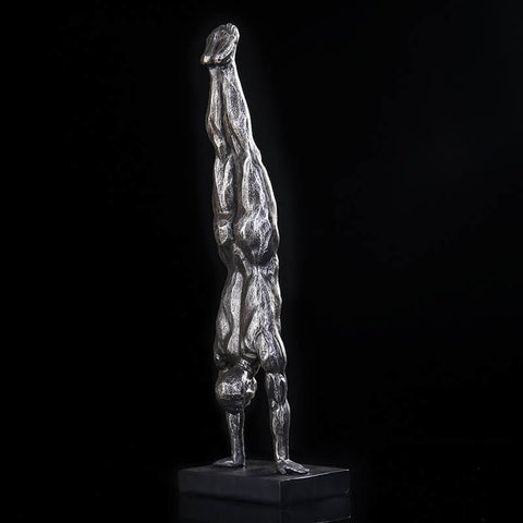 Mannstatue<br> Retro-Turnerin