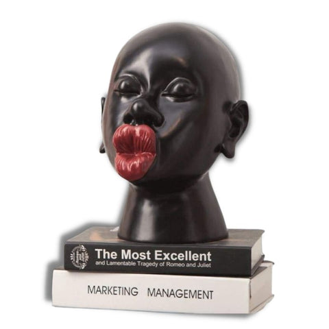 Frauenstatue<br> Der Kuss 32 cm